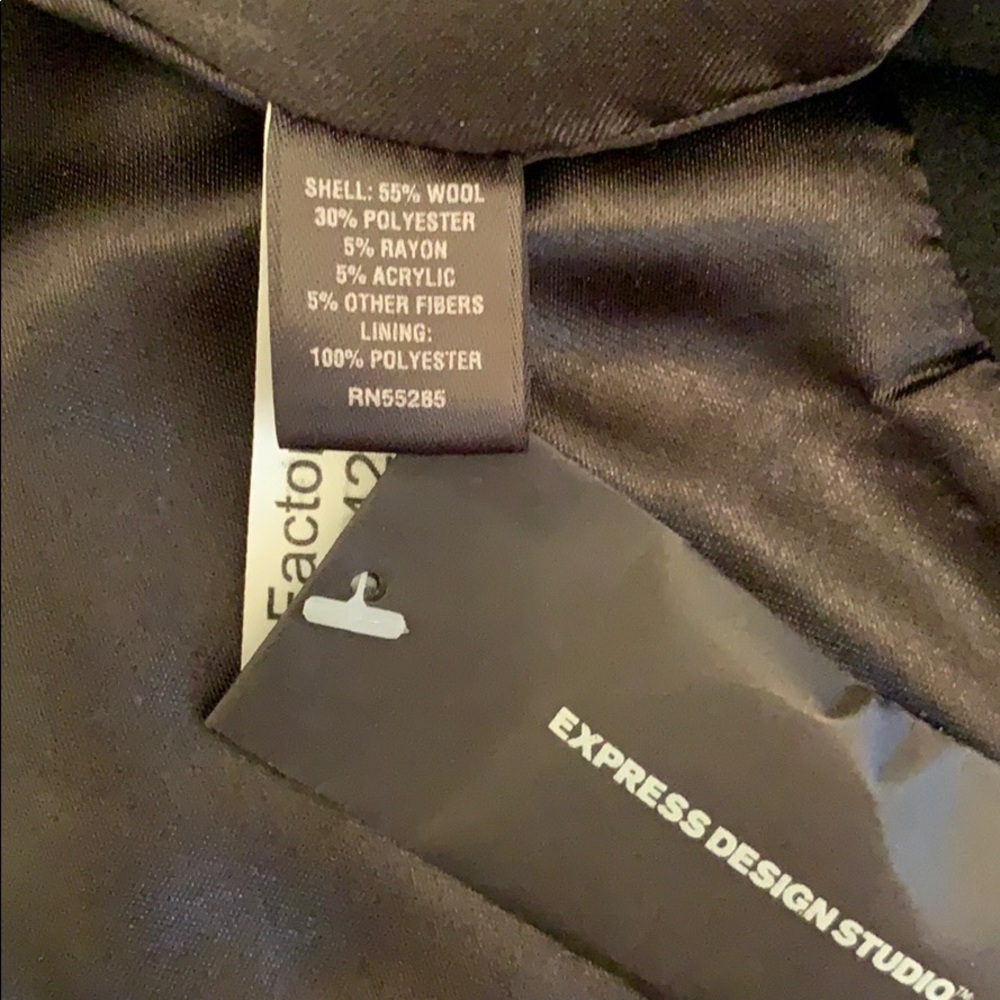 Express Cape - Picture 6 of 7